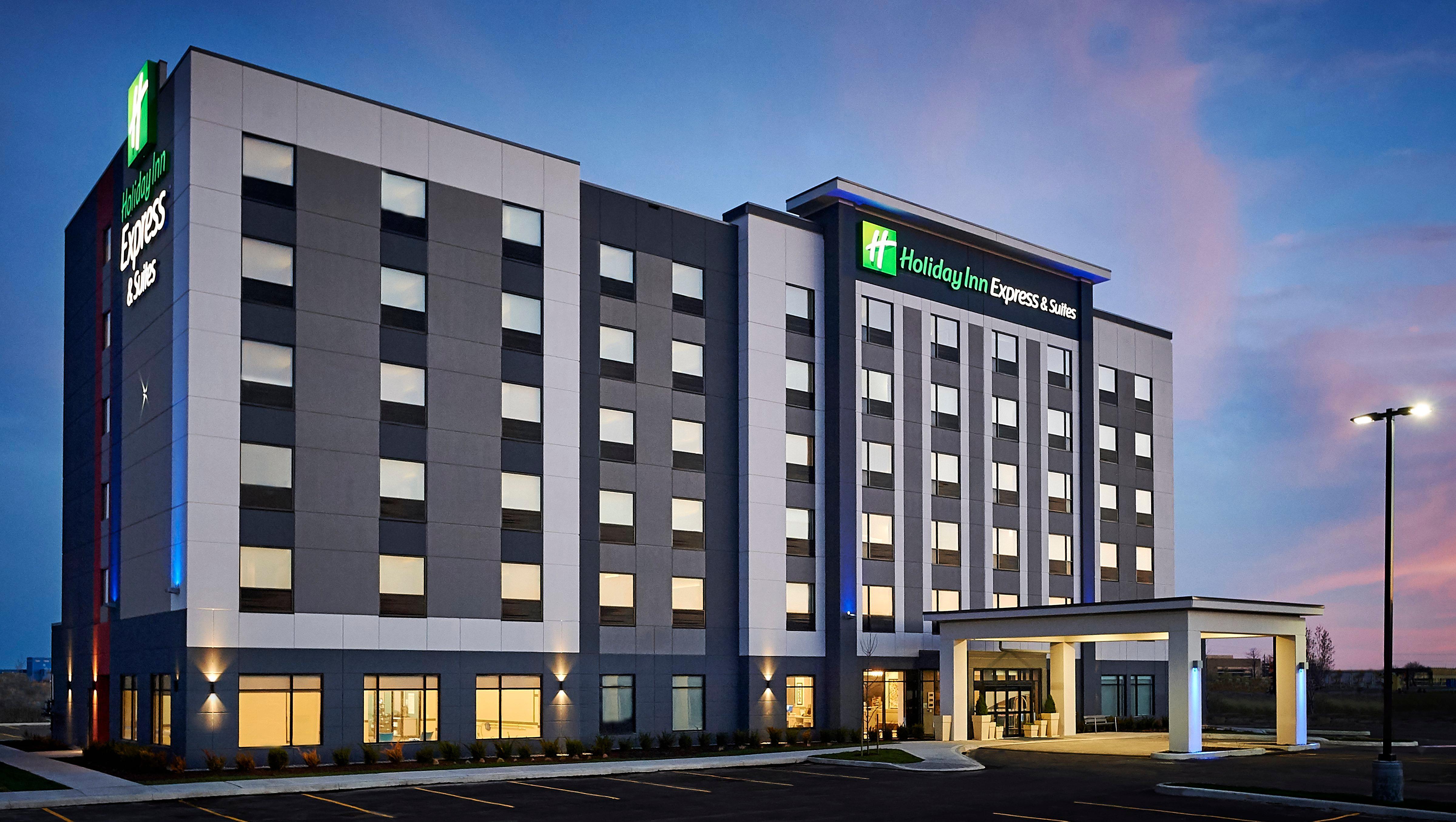 Holiday Inn Express & Suites - Brantford By Ihg Exterior photo
